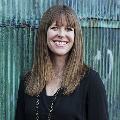 Nancy Cushman headshot